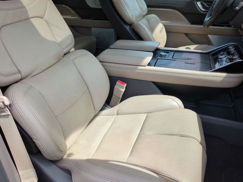 Used 2023 Lincoln Navigator L Reserve image 44