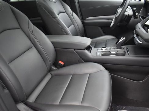 Used 2023 Cadillac XT4 Premium Luxury w/ Cold Weather Package AWD/4WD image 32