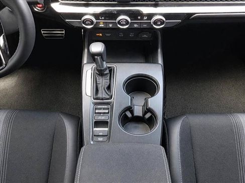 Used 2025 Honda Civic Sport image 17