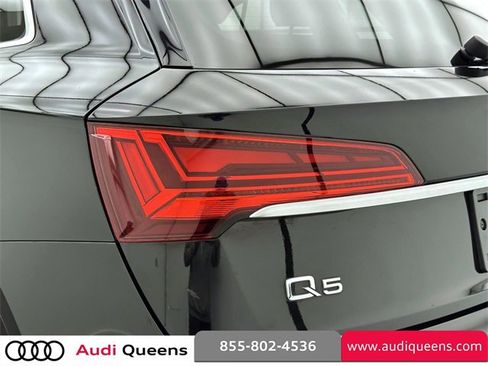 Used 2023 Audi Q5 2.0T Premium w/ Convenience Package image 9