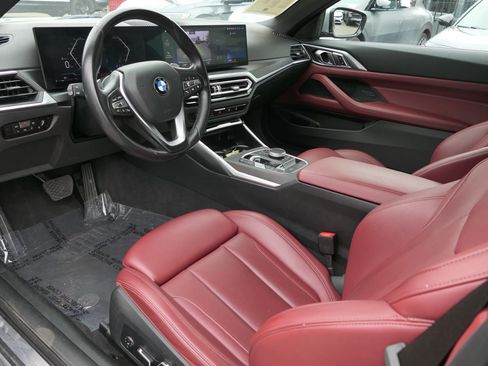 Used 2024 BMW 430i Convertible image 10