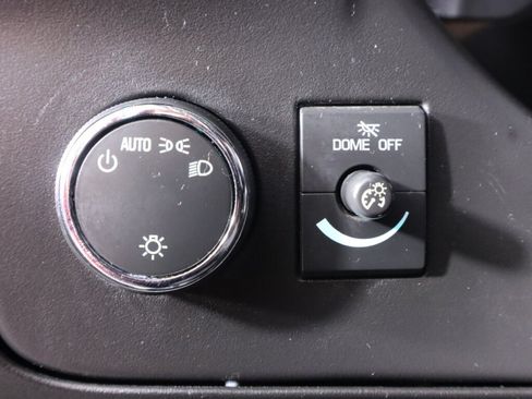 Used 2017 Chevrolet Express 2500 RWD image 10