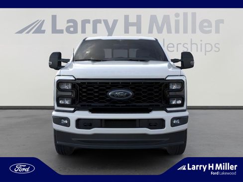 New 2026 Ford F250 XLT w/ XLT Premium Package AWD/4WD image 6