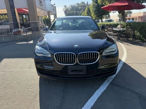 Used 2014 BMW 750i 750i Sedan 4D image 2