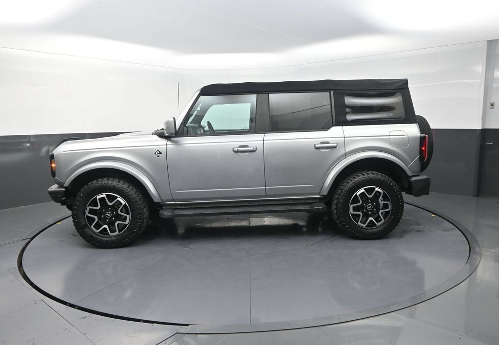 Used 2021 Ford Bronco Outer Banks AWD/4WD image 6