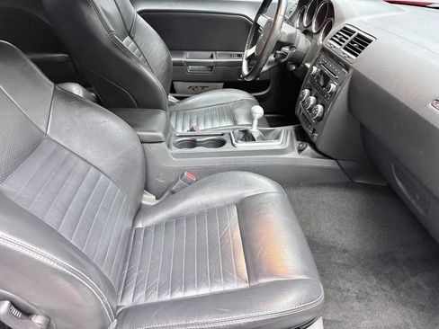 Used 2009 Dodge Challenger R/T RWD image 11
