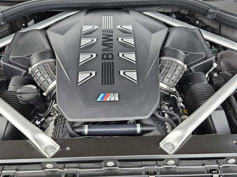 Used 2023 BMW X7 M60i w/ Executive Package image 15