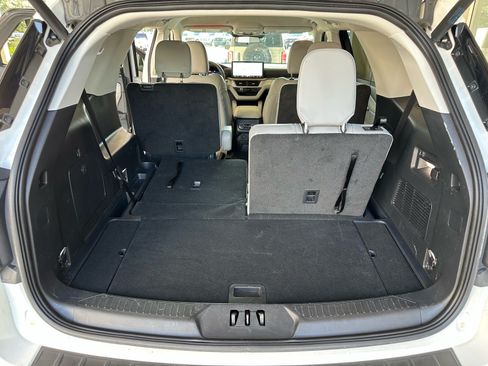 Certified 2025 Ford Explorer Active w/ Active Comfort Package RWD image 27