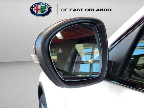 New 2025 Alfa Romeo Stelvio Sprint image 69