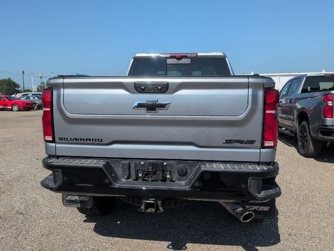 Used 2026 Chevrolet Silverado 2500 ZR2 w/ LPO, Dark Essentials Package AWD/4WD image 5