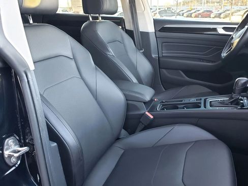 Used 2021 Volkswagen Arteon SE image 11