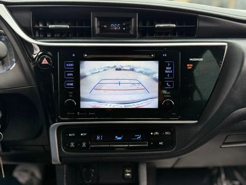 Used 2017 Toyota Corolla LE w/ LE Eco Premium Package FWD image 25