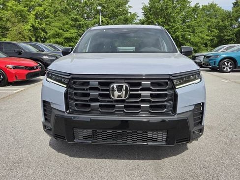 New 2026 Honda Pilot Sport image 2