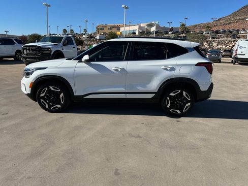 Used 2025 Kia Seltos SX image 2