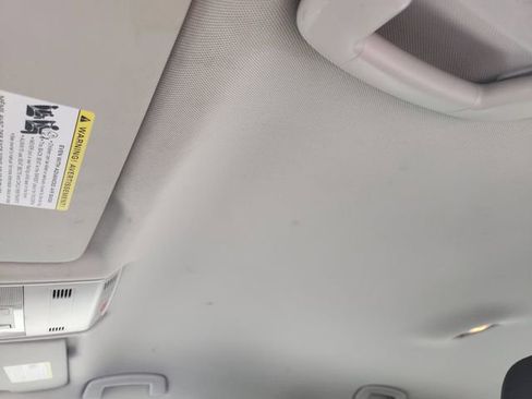 Used 2024 Volkswagen Jetta SE image 23