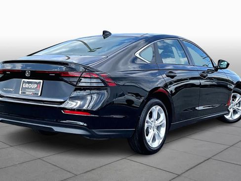 Used 2025 Honda Accord LX image 12