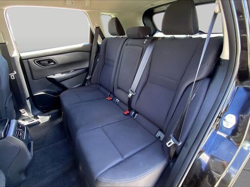 Used 2024 Nissan Rogue S FWD image 20