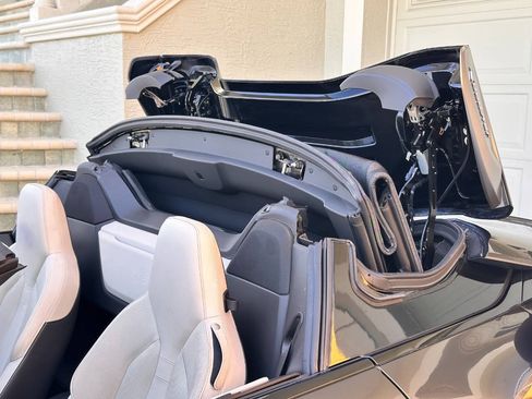 Used 2019 BMW i8 Roadster AWD/4WD image 41