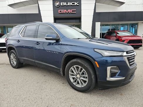 Used 2023 Chevrolet Traverse LT w/ LPO, Floor Liner Package image 1