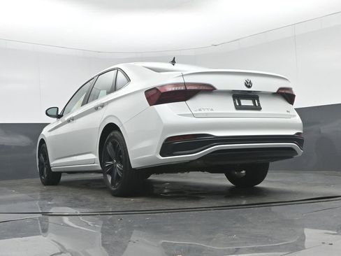 Used 2024 Volkswagen Jetta SE FWD image 53
