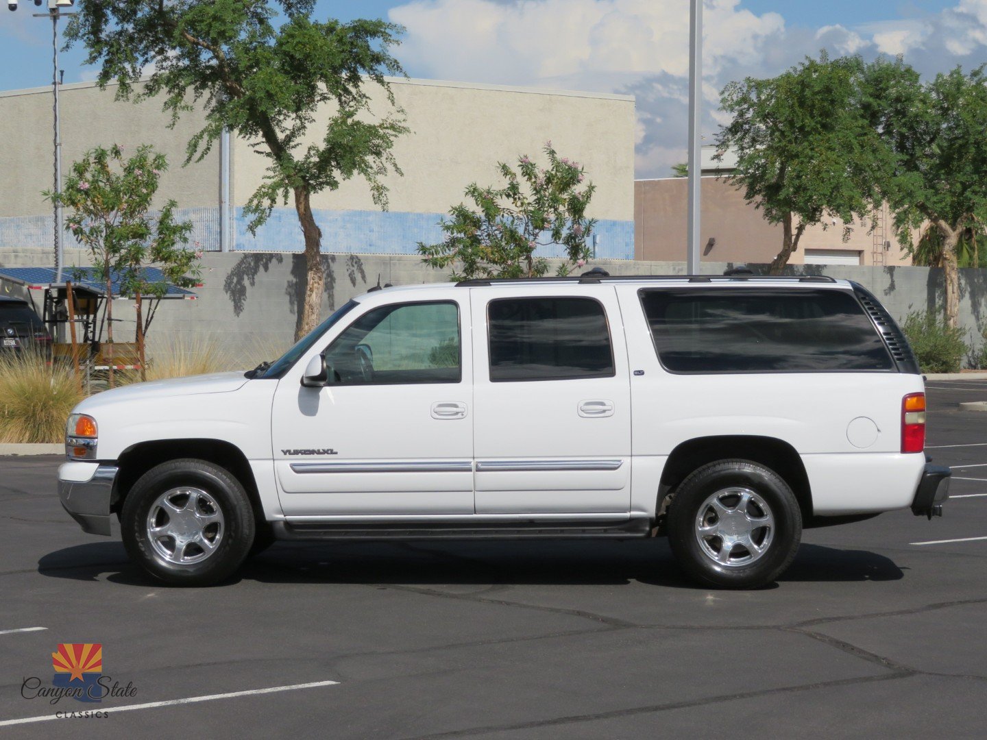 Used 2003 GMC Yukon XL SLT w/ 1SD Preferred Equipment Group AWD/4WD image 11