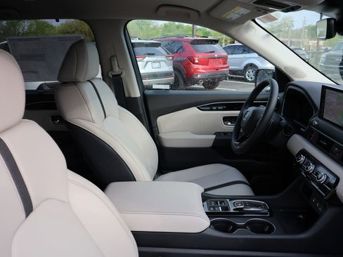New 2026 Honda Pilot EX-L image 6