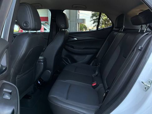 Used 2025 Buick Encore GX Preferred FWD image 11