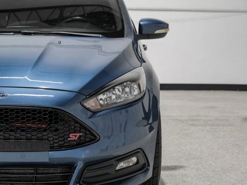 Used 2018 Ford Focus ST image 43
