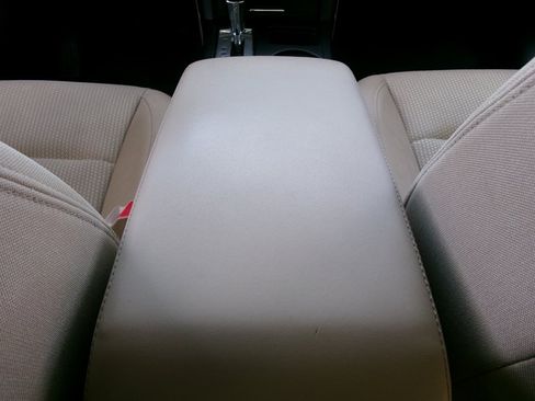 Used 2016 Subaru Outback 2.5i Premium AWD/4WD image 22