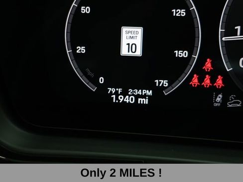 Used 2026 Porsche Cayenne AWD/4WD image 5