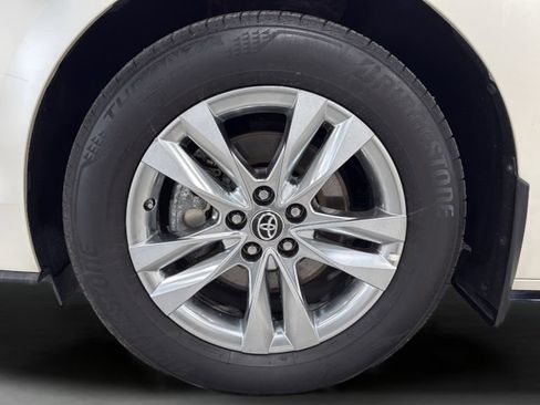 Used 2023 Toyota Sienna Limited AWD/4WD image 44
