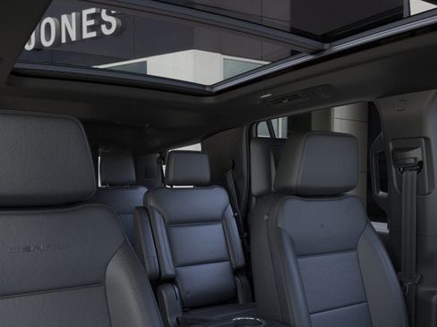 New 2026 GMC Yukon Denali w/ Denali Reserve Package image 24