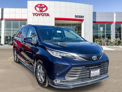 Certified 2023 Toyota Sienna Limited AWD/4WD image 1