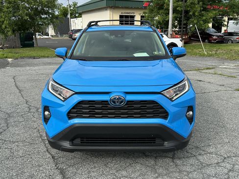 Used 2019 Toyota RAV4 XLE w/ Convenience Package AWD/4WD image 3