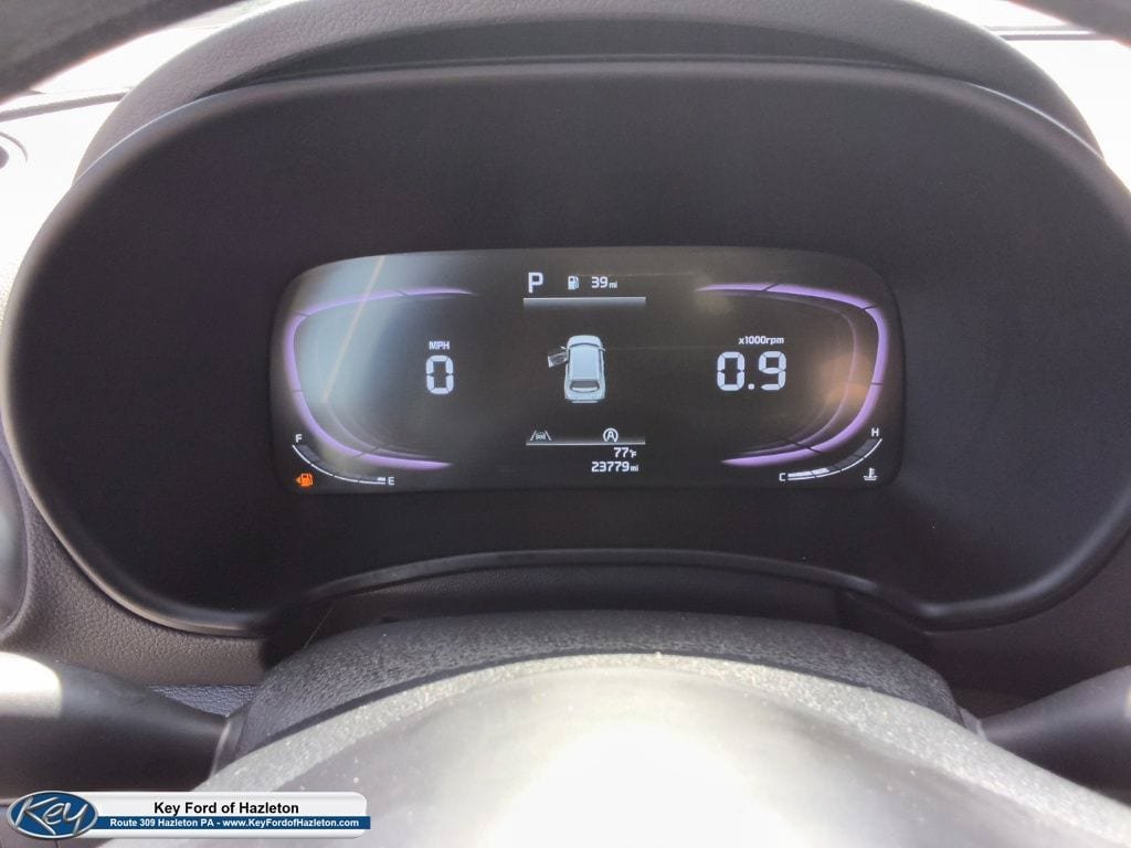 Used 2025 Kia Soul LX FWD image 27