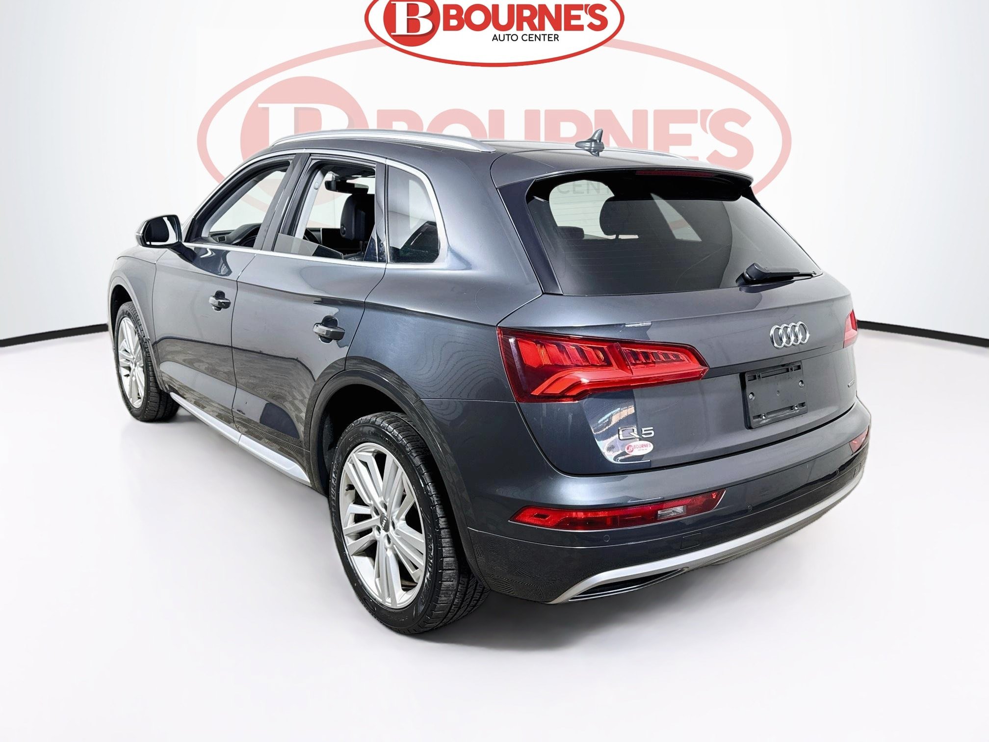 Used 2020 Audi Q5 2.0T Premium Plus w/ Premium Plus Package AWD/4WD image 9
