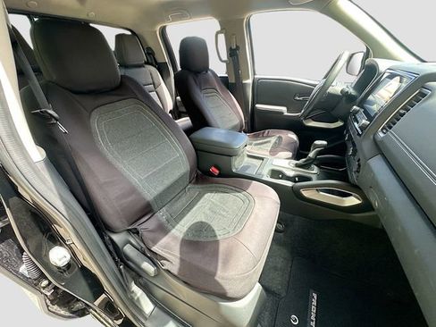 Used 2022 Nissan Frontier SV AWD/4WD image 27