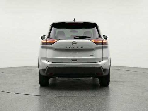 Used 2025 Nissan Rogue SV FWD image 7