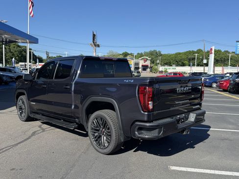 Used 2022 GMC Sierra 1500 Elevation w/ Elevation Premium Package AWD/4WD image 7