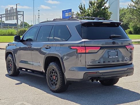 Used 2024 Toyota Sequoia TRD Pro AWD/4WD image 4