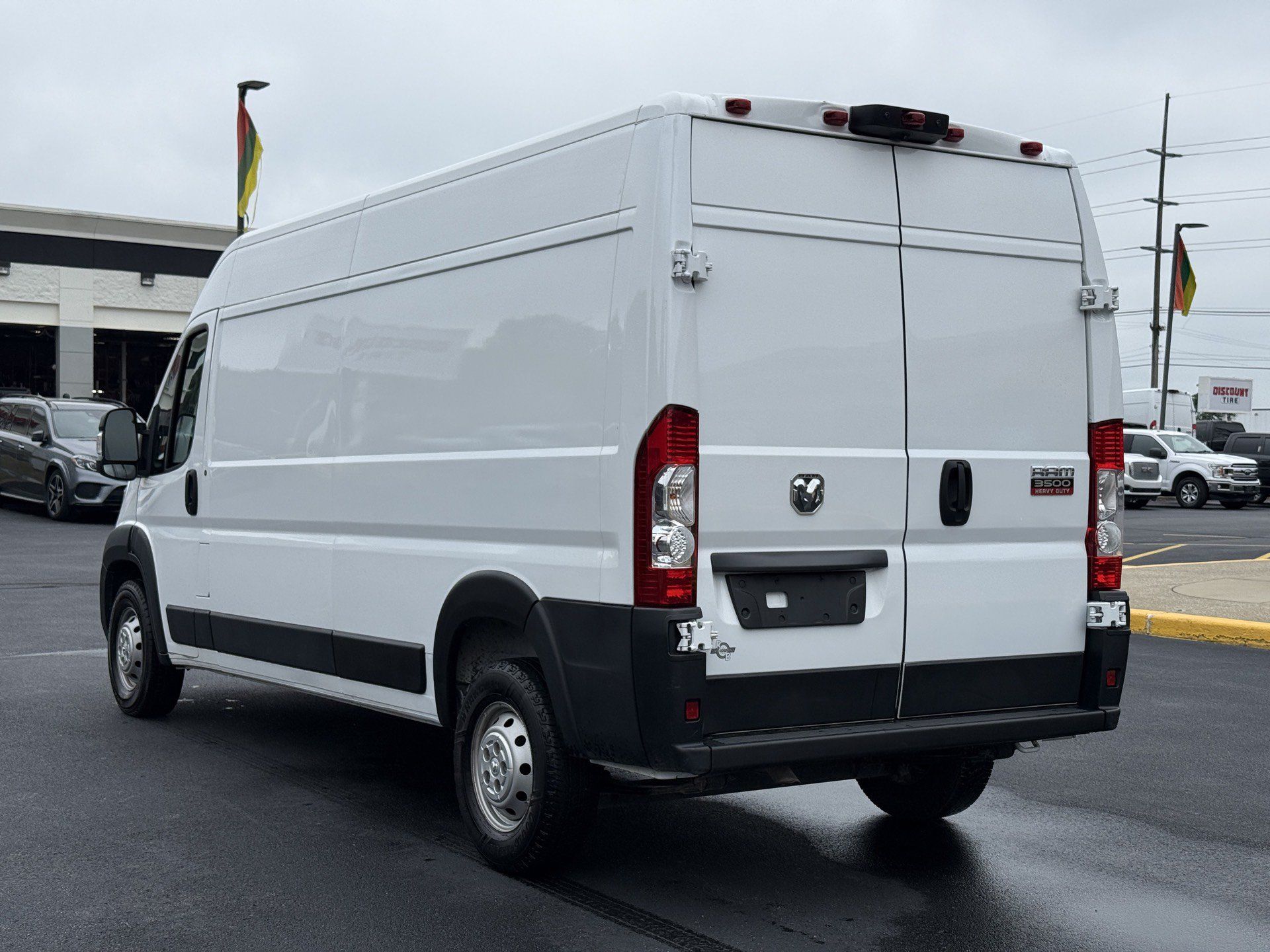 Used 2023 RAM ProMaster 2500 FWD image 5