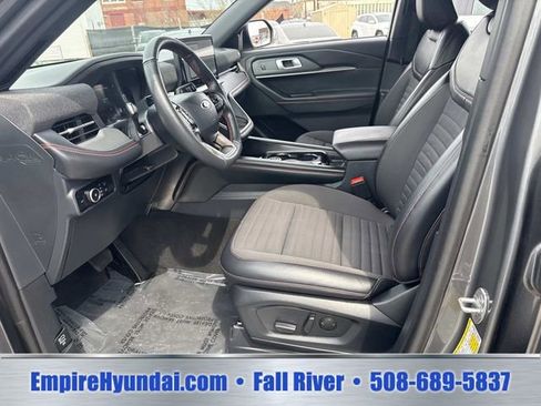 Used 2025 Ford Explorer ST-Line AWD/4WD image 20