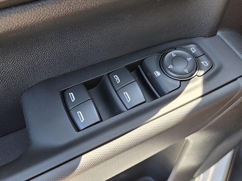 New 2026 Chevrolet Silverado 1500 Custom Trail Boss w/ LPO, Dark Essentials Package AWD/4WD image 27