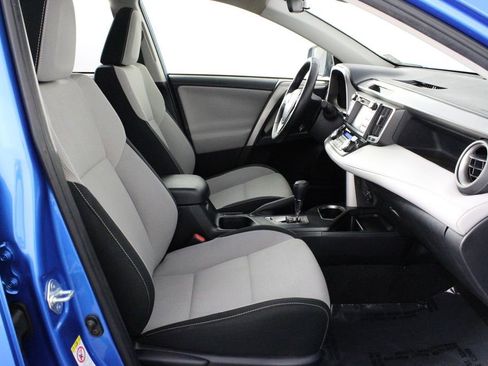 Used 2017 Toyota RAV4 XLE image 15