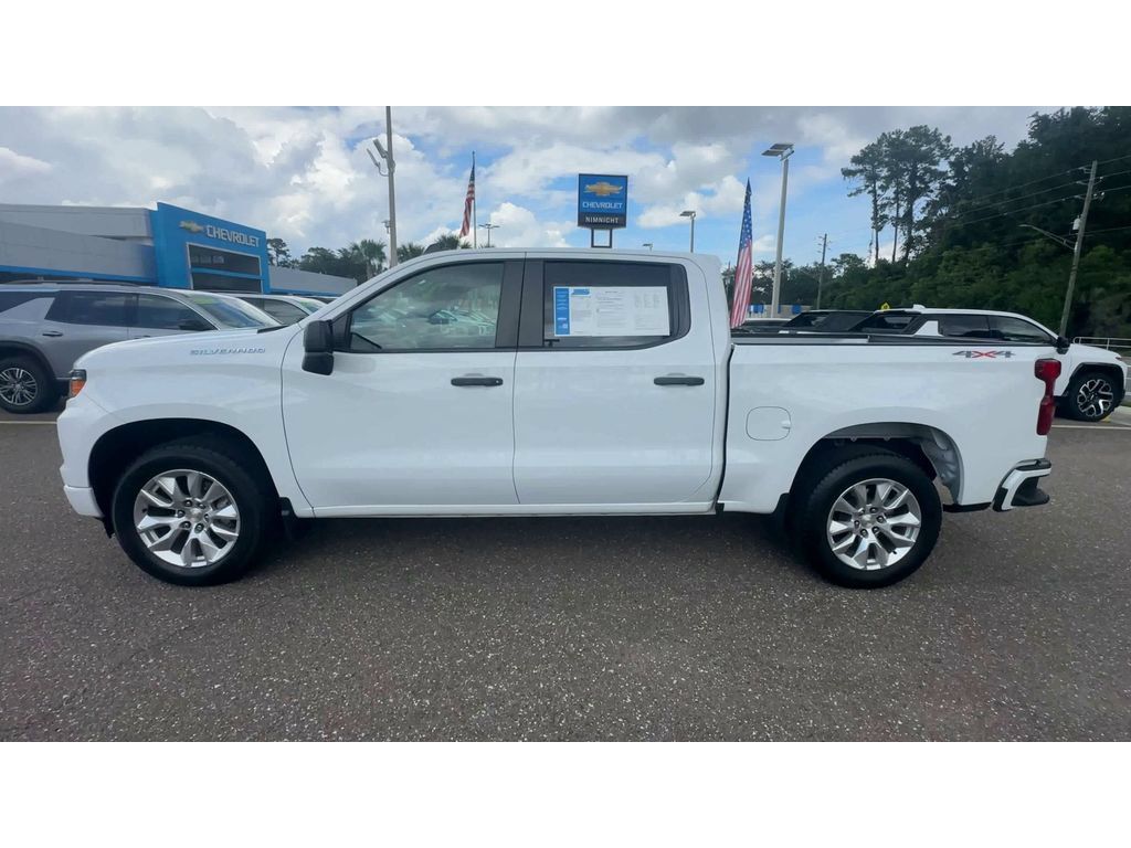 Used 2024 Chevrolet Silverado 1500 Custom AWD/4WD image 5