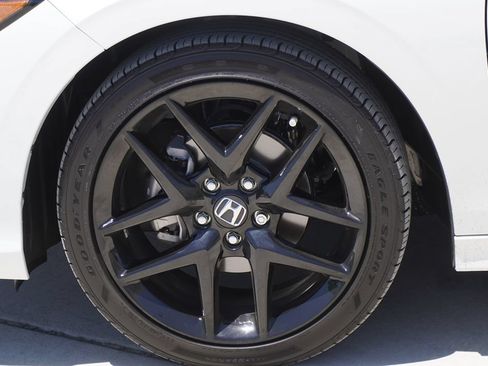 Used 2026 Honda Civic Sport image 4