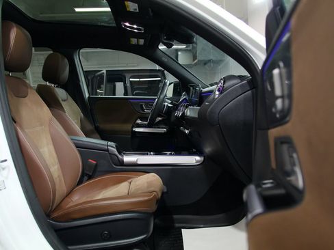 Certified 2024 Mercedes-Benz GLB 250 4MATIC image 22