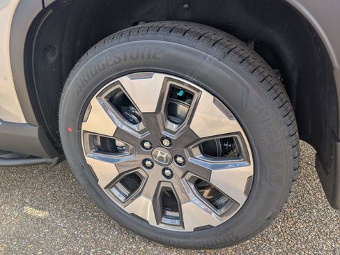 New 2026 Honda Pilot Elite image 32