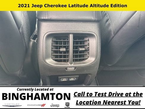Used 2021 Jeep Cherokee Latitude Plus AWD/4WD image 20