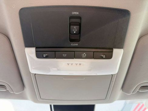 Used 2020 Nissan Altima 2.5 SR w/ Premium Package image 34